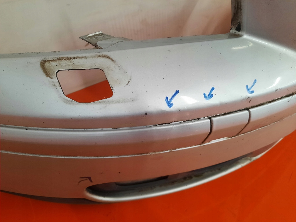 Volvo v50 i 1 03-11 kombi бампер перед передний 30655878 426-26 Недорого