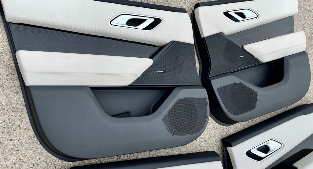 фото №10, Range rover velar r-dynamic сидіння заднє сидіння салон оббивка двері перед задня