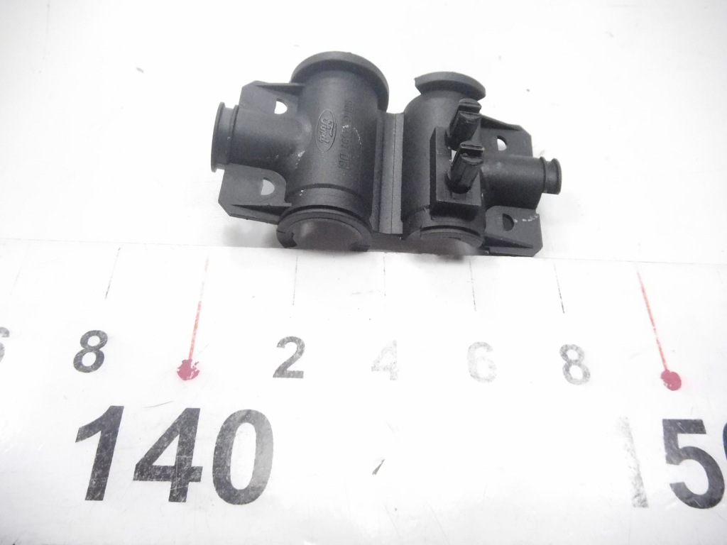 Штекер шланг аккумулятор ford fiesta 1995-2002 оригинальный номер 1031850 с Разборки