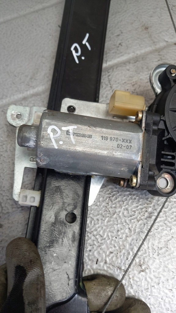 фото №4, Pod.szyby правий задня volvo s60 02r