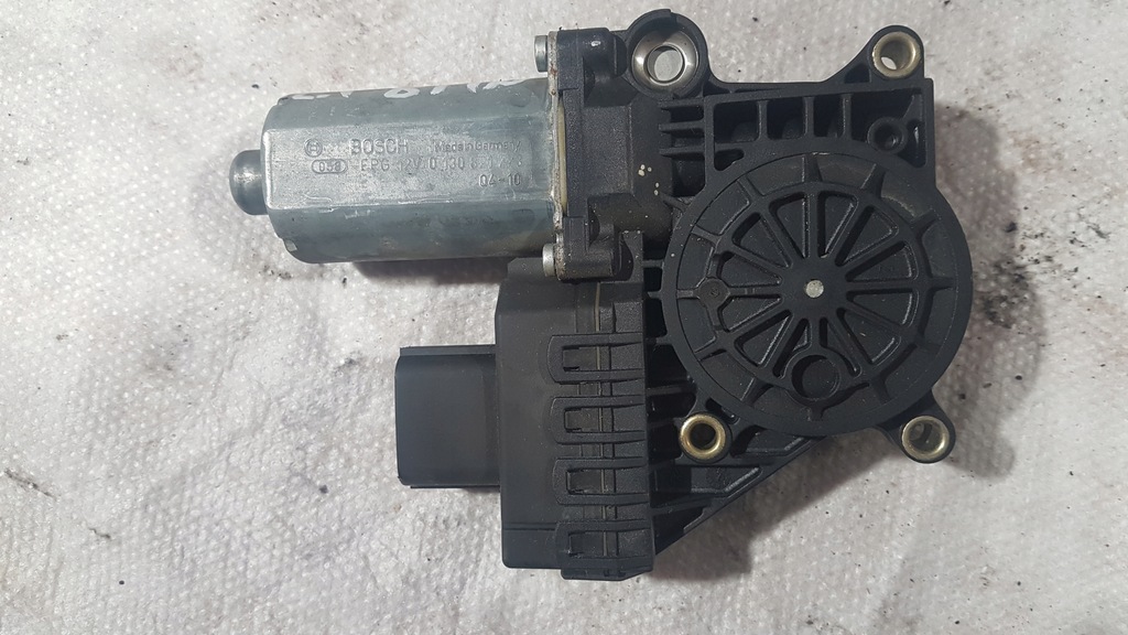 фото №1, Ford mondeo mk3 двигатель стекло левый задняя 8pin