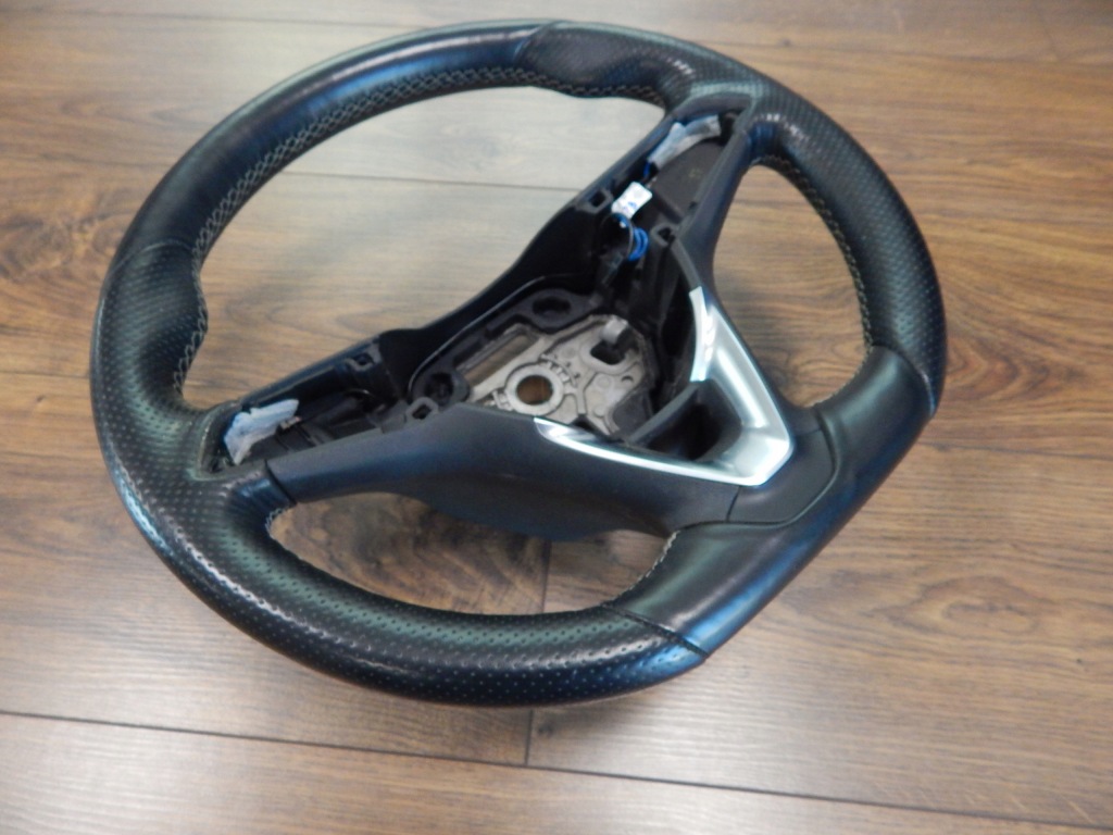 Купити Opel insignia b opc - кермо  шкіра підігрів підігрівається оригінал