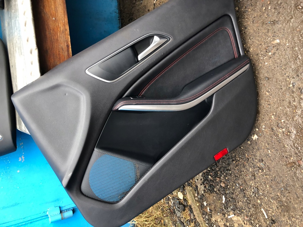 фото №9, Mercedes w176 amg сиденья обивка кожаный кожа czerwona nić