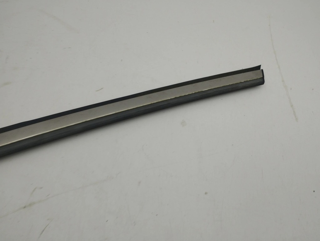 Honda cr-v 2011 молдинг стекло боковой Недорого