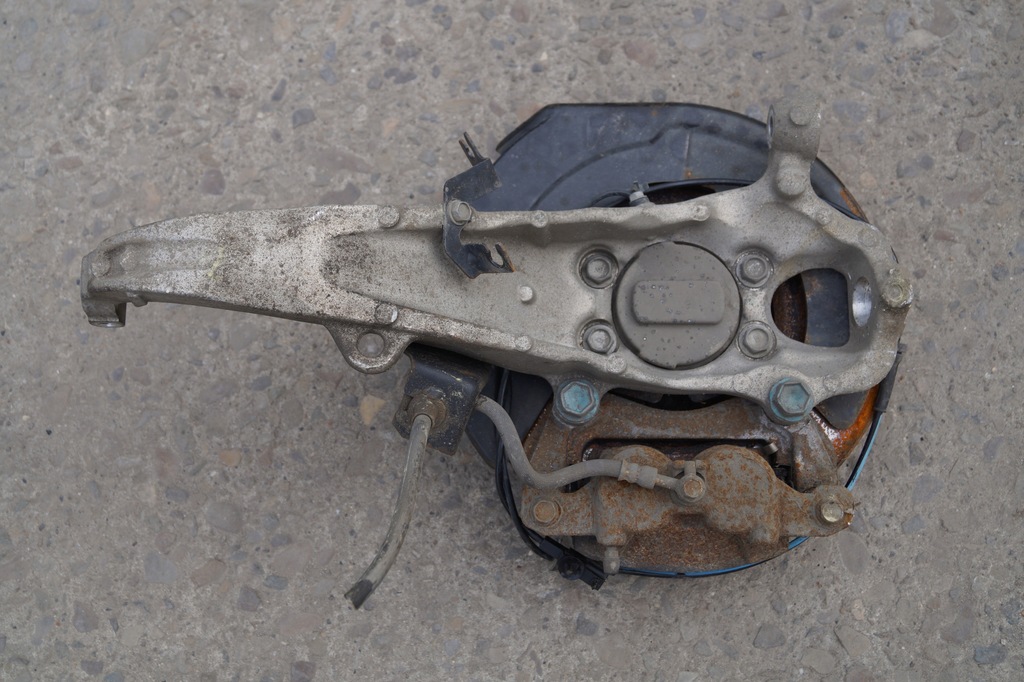 фото №4, Поворотный кулак правый перед infiniti q50 2.2 cdi