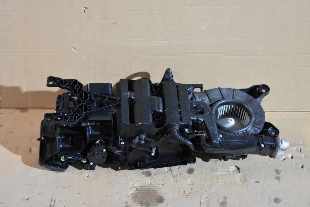 фото №1, Idealna отопитель задняя mercedes w223 1