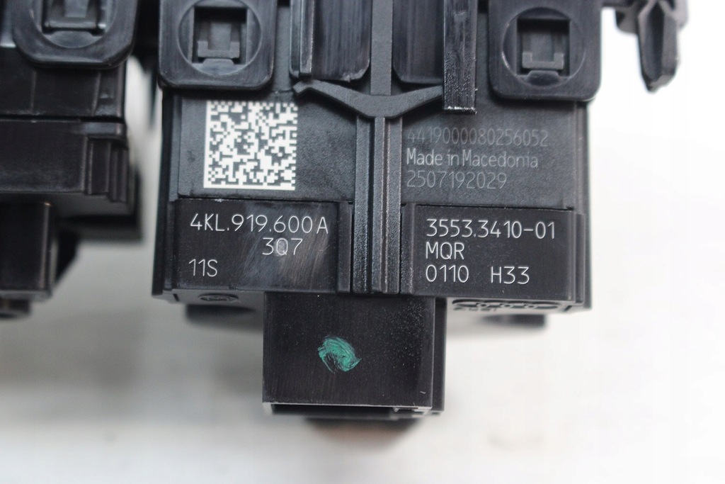 фото №9, Audi q8 e-tron панель 4n0959673f переключатель кнопка выключатель 4n0 959 673 f