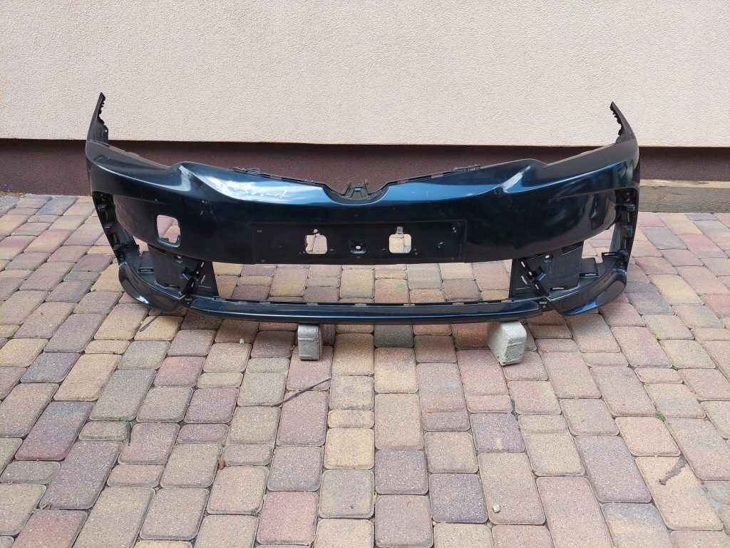 Купити Бампер toyota corolla e16 рестайлінг  2016 2019