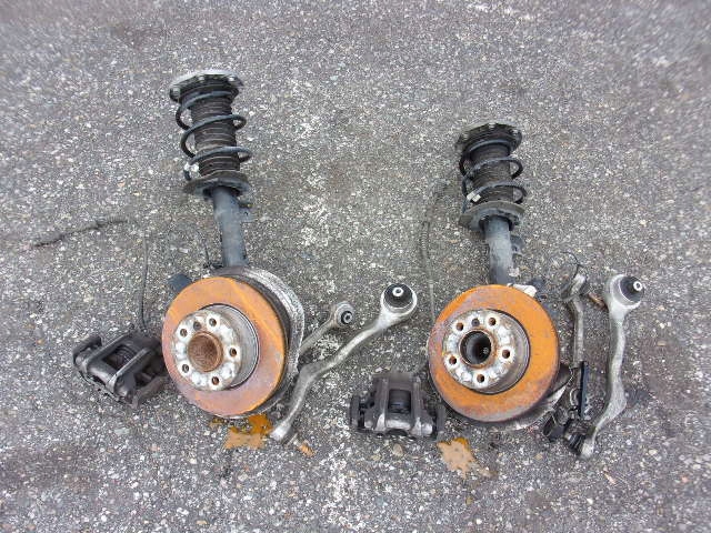 фото №1, Поворотный кулак амортизационная стойка перед lh bmw 1 f20 f21