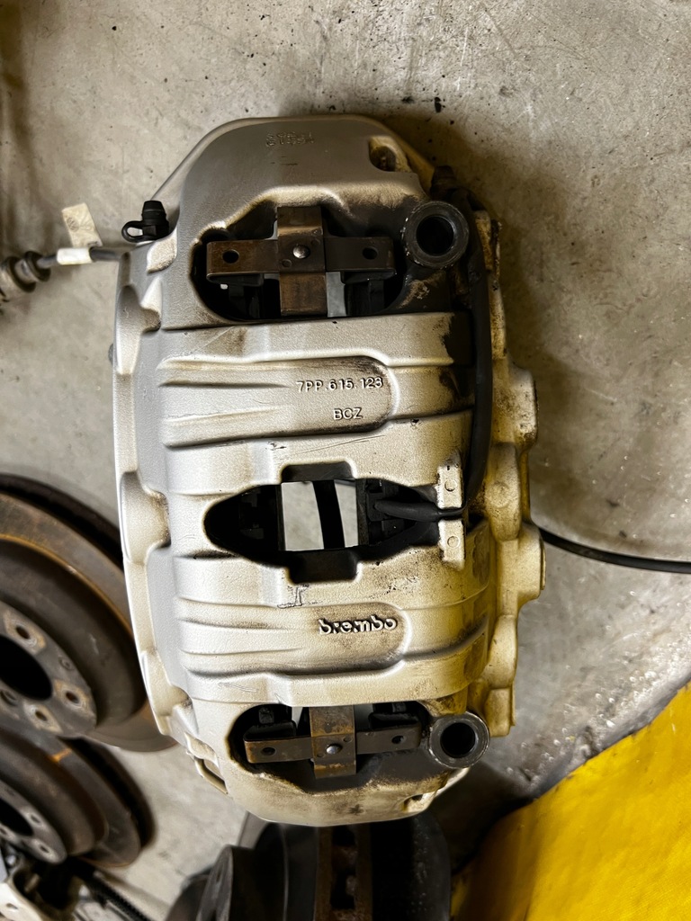 фото №8, Комплект тормозные диски тормоза суппорты porsche cayenne 7p5 lift 4.2d