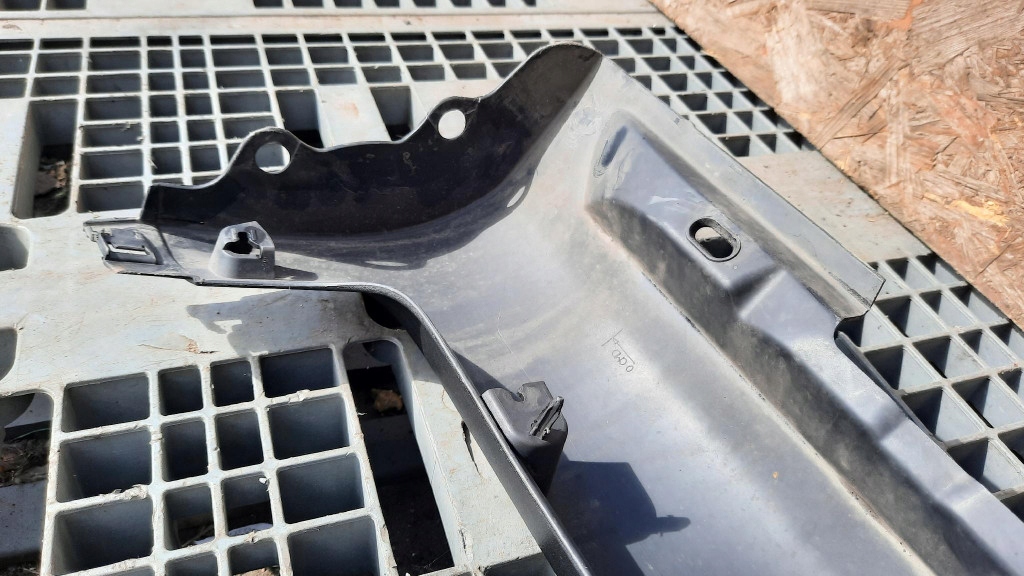 фото №13, Молдинг поріг права оригінальний номер 31213351 volvo c30 06-12r