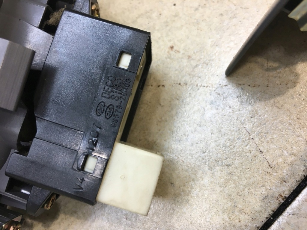 фото №11, Панель стекло задняя комплект elantra iii 93582-2d000