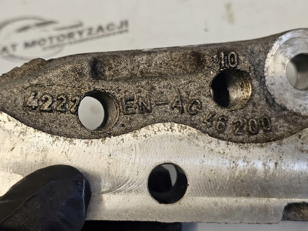 фото №8, Avensis auris 1.6 d4d n47c16a 112km 13r кронштейн двигателя 12315-0x030