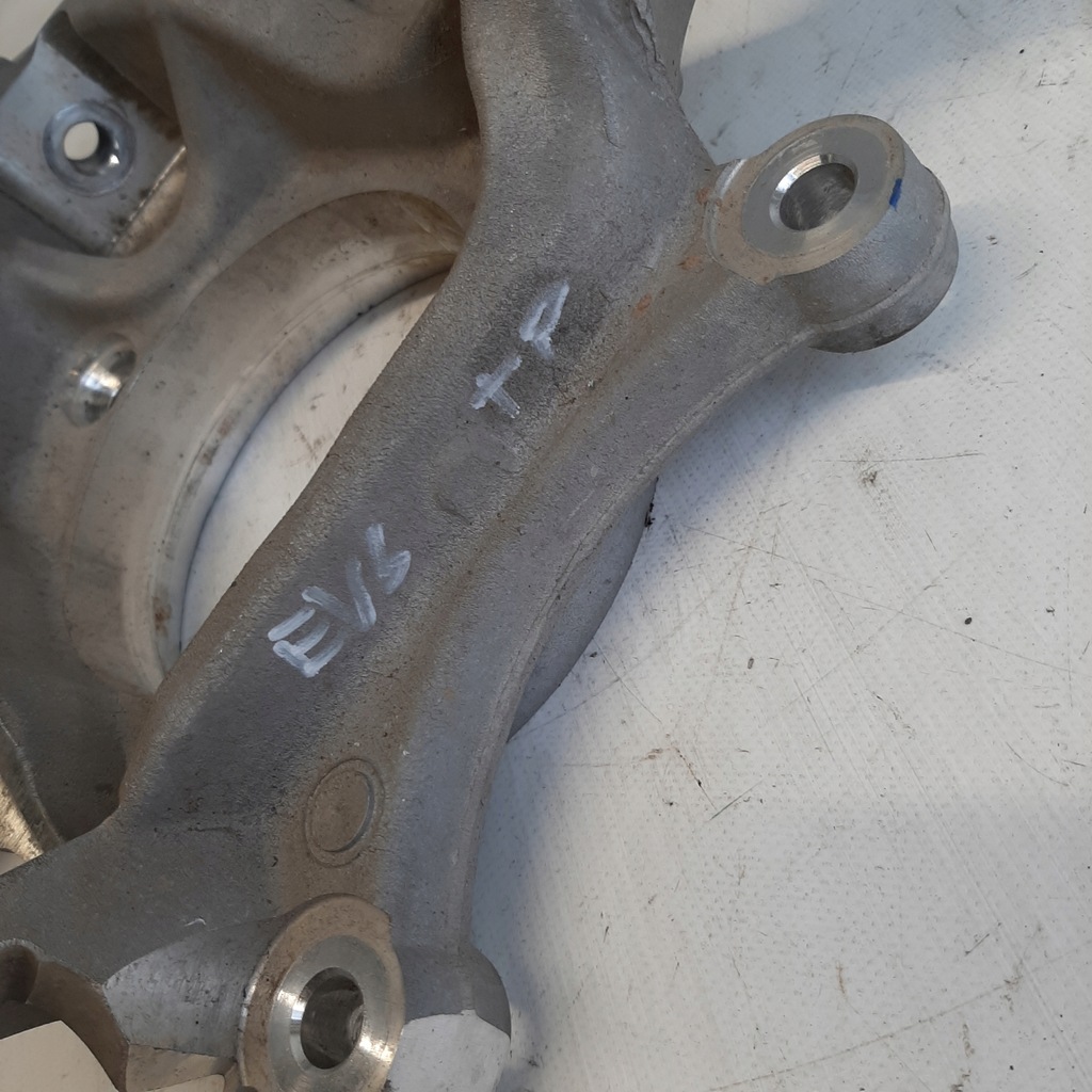 фото №5, Kia ev6 4x4 електрик поворотний кулак правий задня права 21+