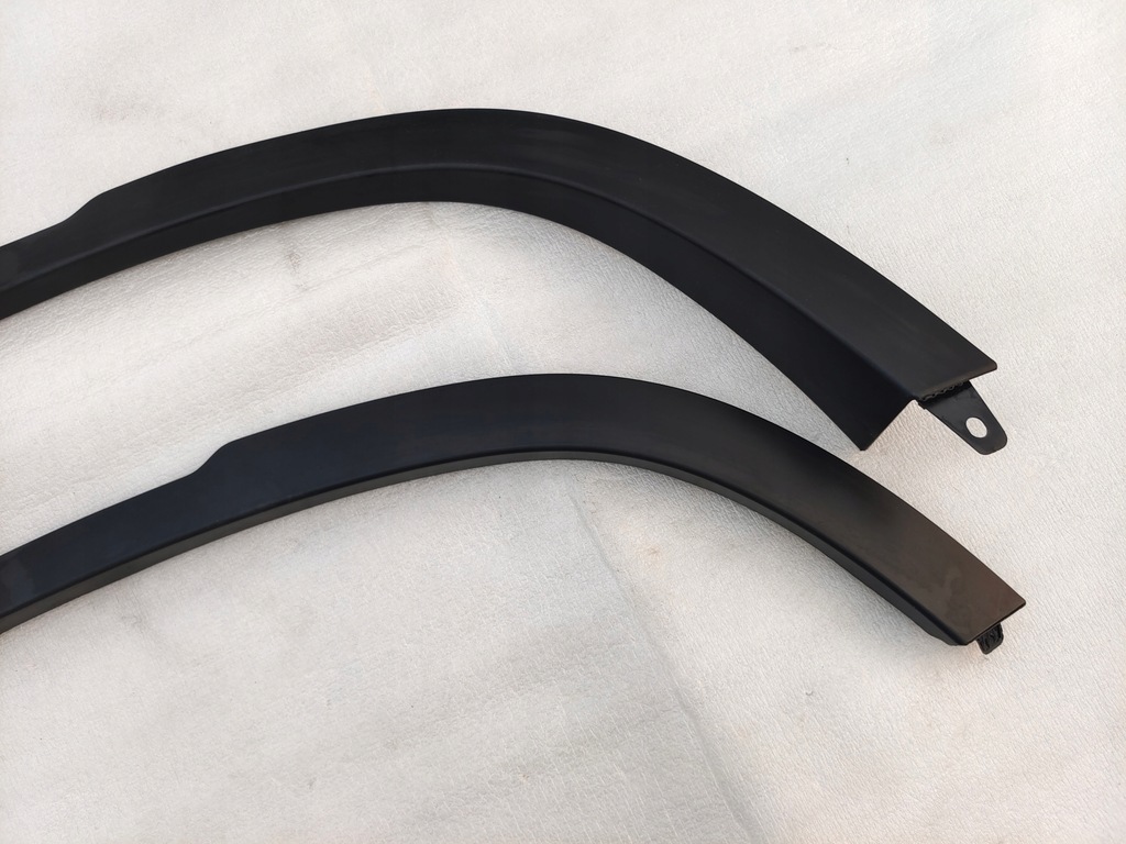 фото №3, Land rover defender молдинг крила права ліва задня l8b2-286d03-ax