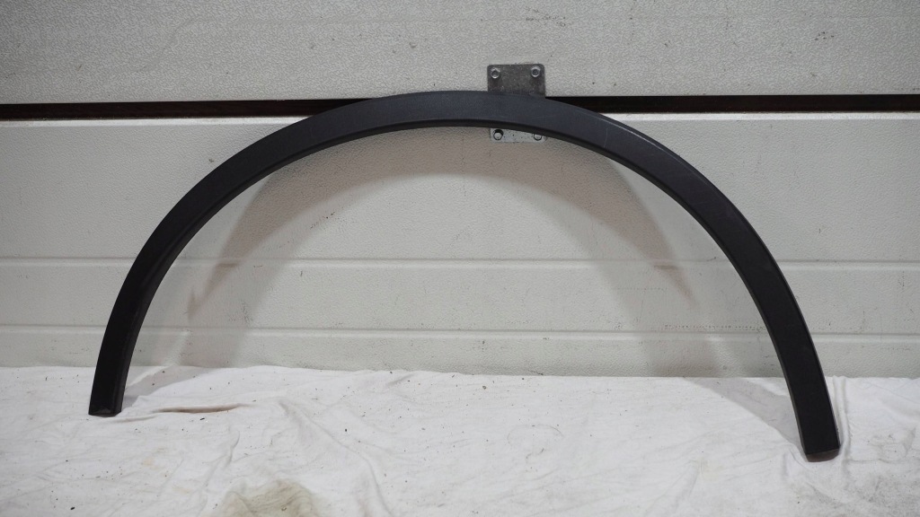 фото №1, Polestar 2 ii молдинг крыла задняя задняя правая 32216391