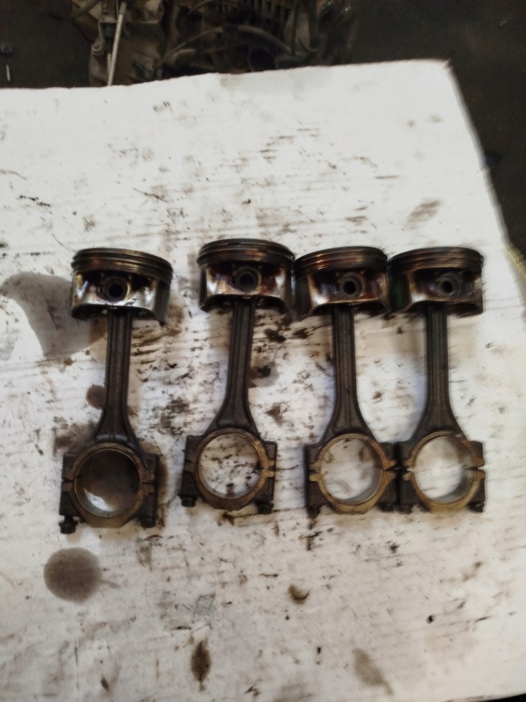 фото №1, Поршень поршни шатун bxw 032f skoda fabia ii 1.4 b