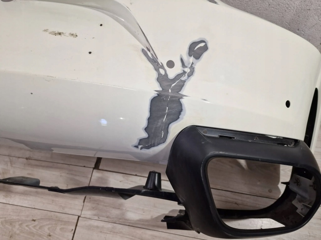 Купить Ferrari 812 superfast задний  бампер бампер 89335300