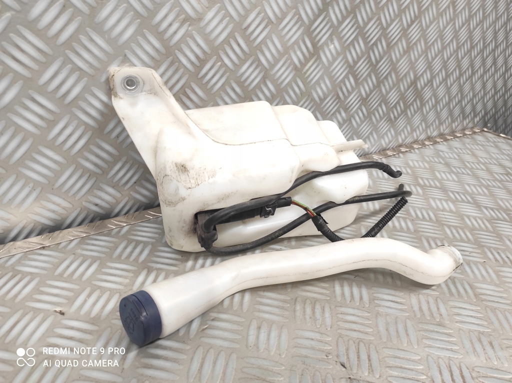 фото №3, Бачок жидкость омывателя помпа alfa romeo giulietta