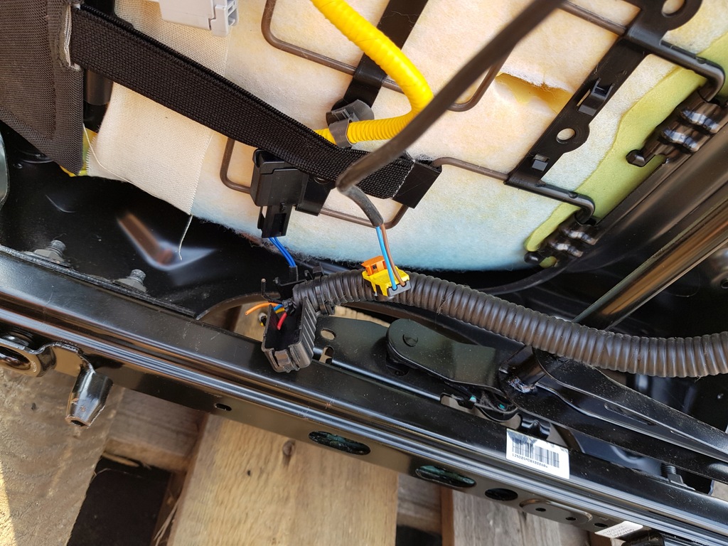 фото №11, Сидіння заднє сидіння kpl chevrolet aveo t300 5d hb eur