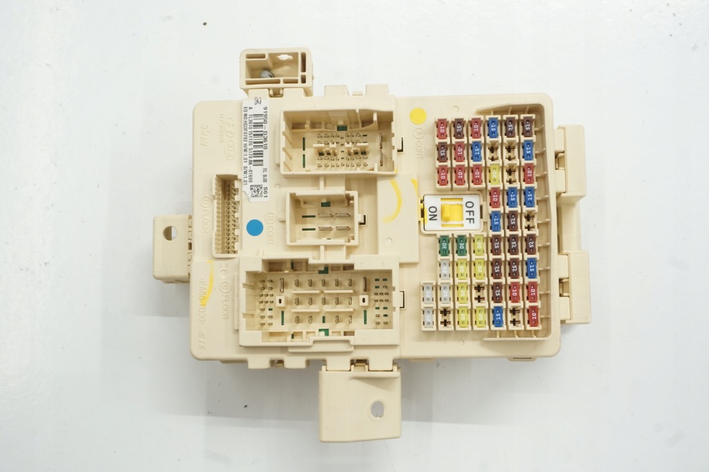 фото №1, Hyundai tucson iii 16r коробка предохранителей 1.7crdi 91950-d3610