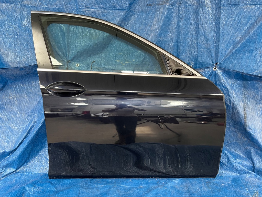 фото №1, Bmw f10 f11 праве передні двері
