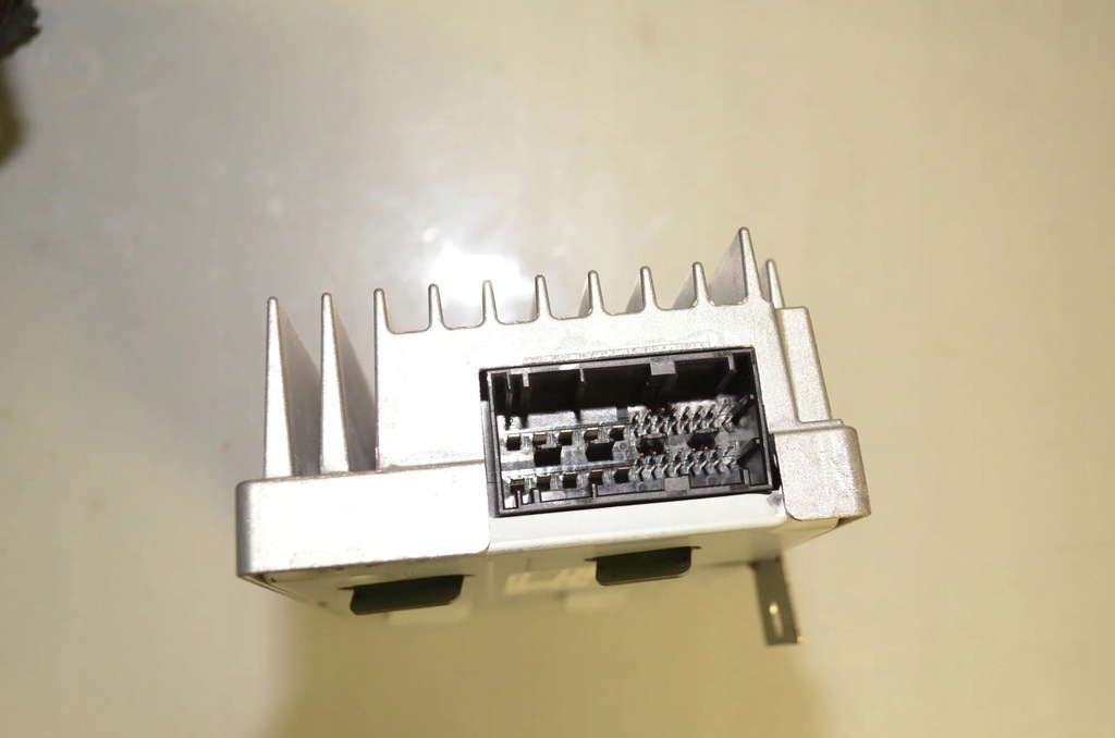 фото №13, Система озвучивание bmw 7 f01, f02 65139133410 3.0l 180kw 2011 - 28267912