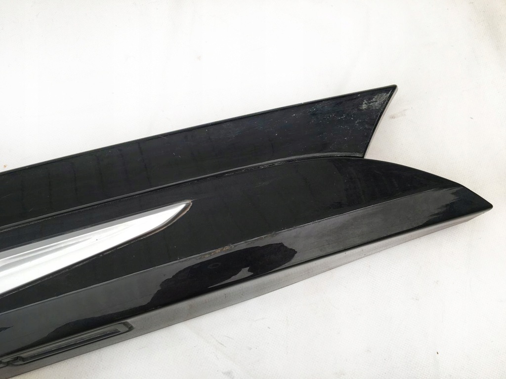 фото №4, Chrysler pacifica 17- накладка крышки задняя