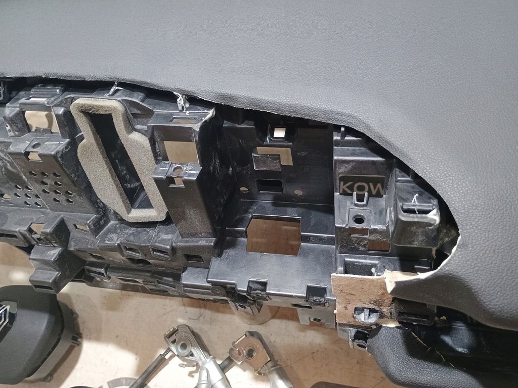 фото №9, Renault megane 5 v приборная панель консоль подушка безопасности подушки безопасности ремни