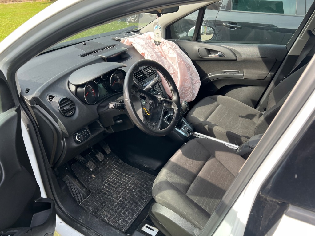 Opel meriva крышка багажника бампер дверь лампы na запчасти стекло стекло крыша сиденье с Разборки