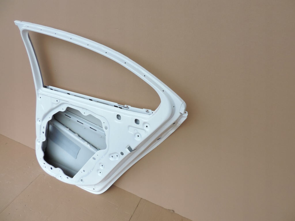 фото №10, Genesis g70 2022 2023 двері задня