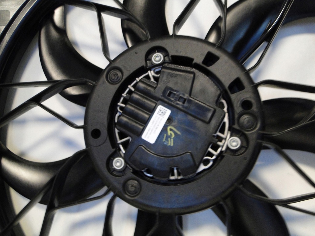 фото №7, Mercedes вентилятор вентилятор b klasa gla glb 247 w247 h247 a2479067906 400w