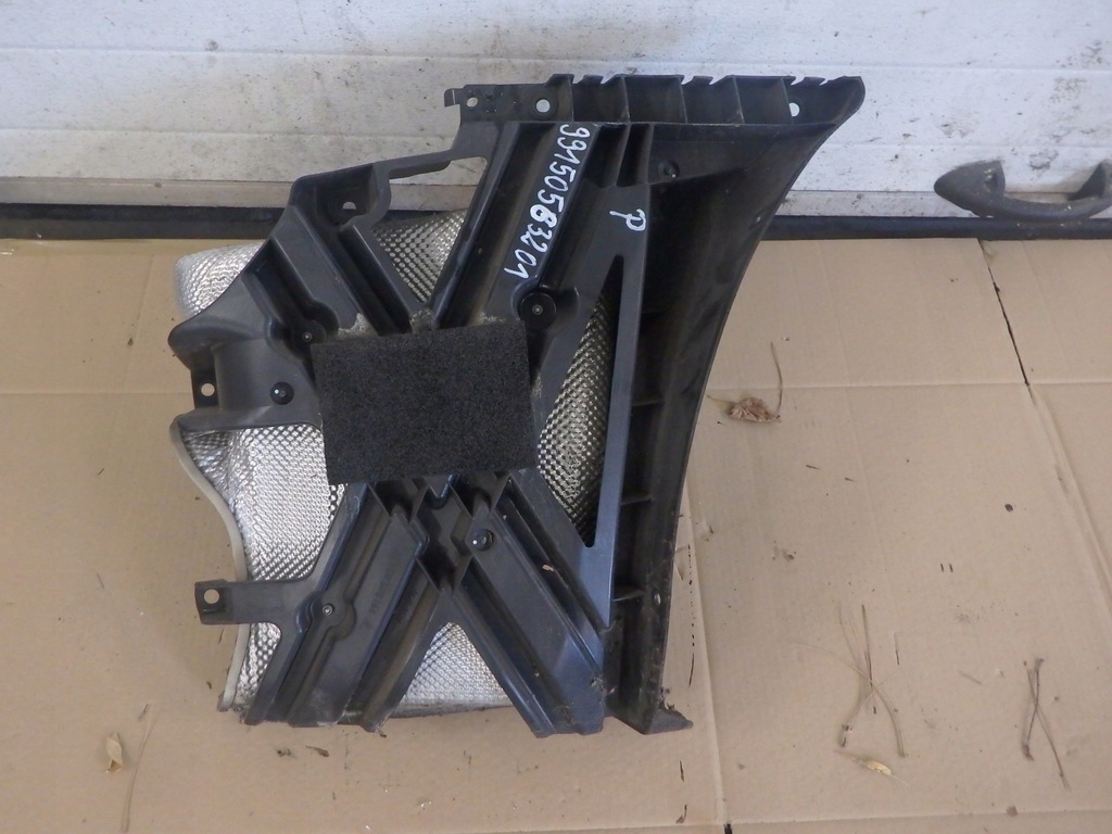 фото №1, Porsche carrera 991 4s защита тепловая правая задняя