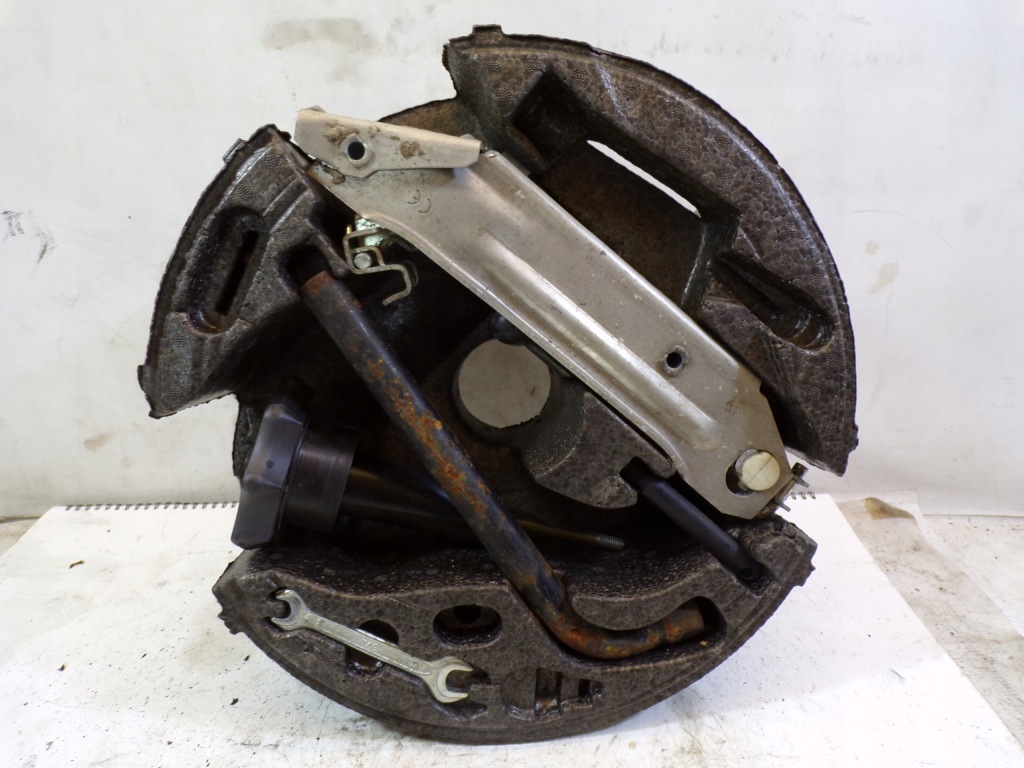 фото №1, Вкладыш багажника набор ремонтный audi a3 8l