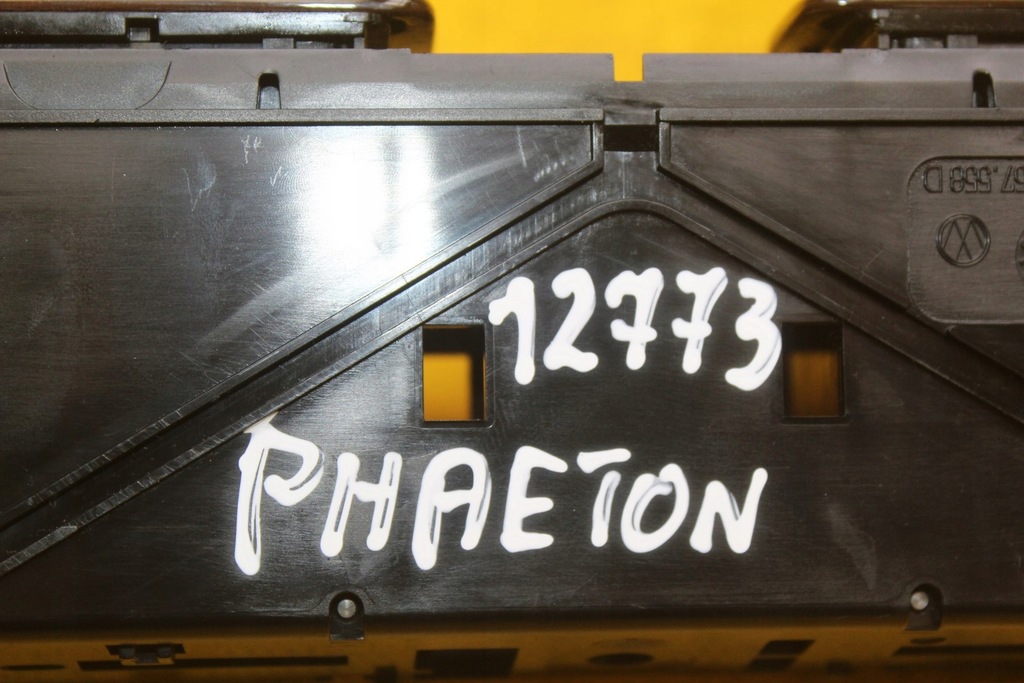 фото №9, Бардачок пепельница vw phaeton 3d0857558d