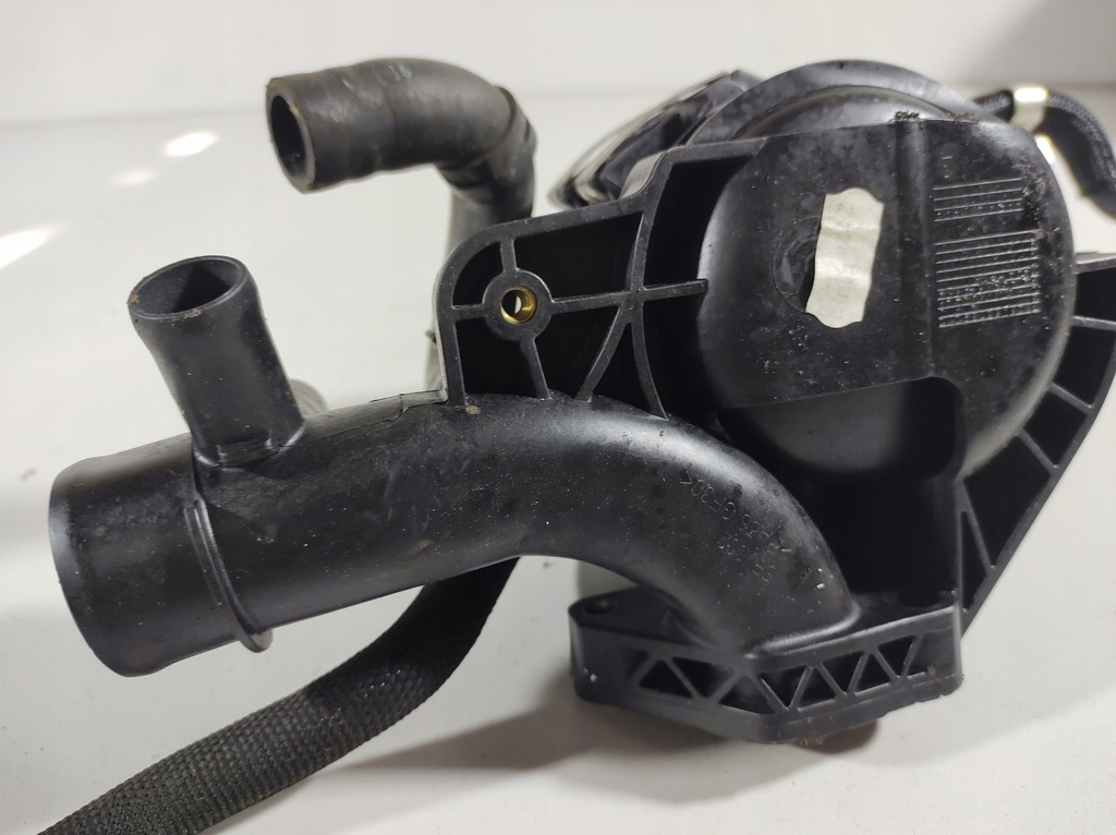 фото №12, Infiniti q50 2.2 13- корпус фильтра топлива