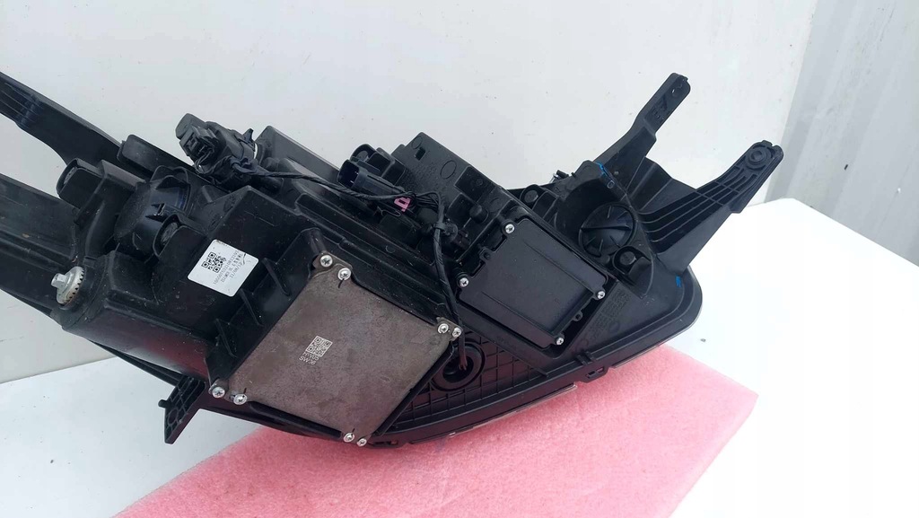 фото №13, Mg zs lift 20- лампа ліва перед передня full led 1996