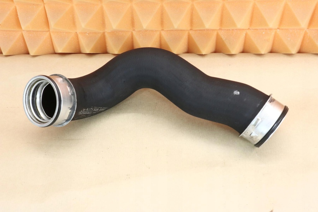фото №1, Mercedes slk r171 шланг труба воздуха интеркулер a1715280082