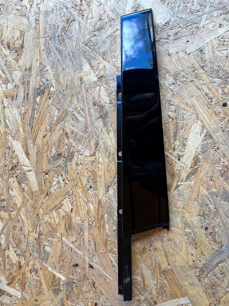 фото №1, Молдинг дверь левый перед audi a3 8v 8v4837901a