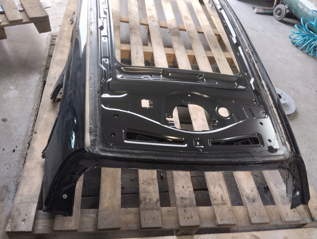 фото №4, Bmw ix крыша kompletny панорама шторки безопасности потолок