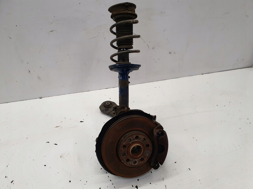 фото №1, Octavia iii поворотный кулак mcperson правый перед 2.0tdi