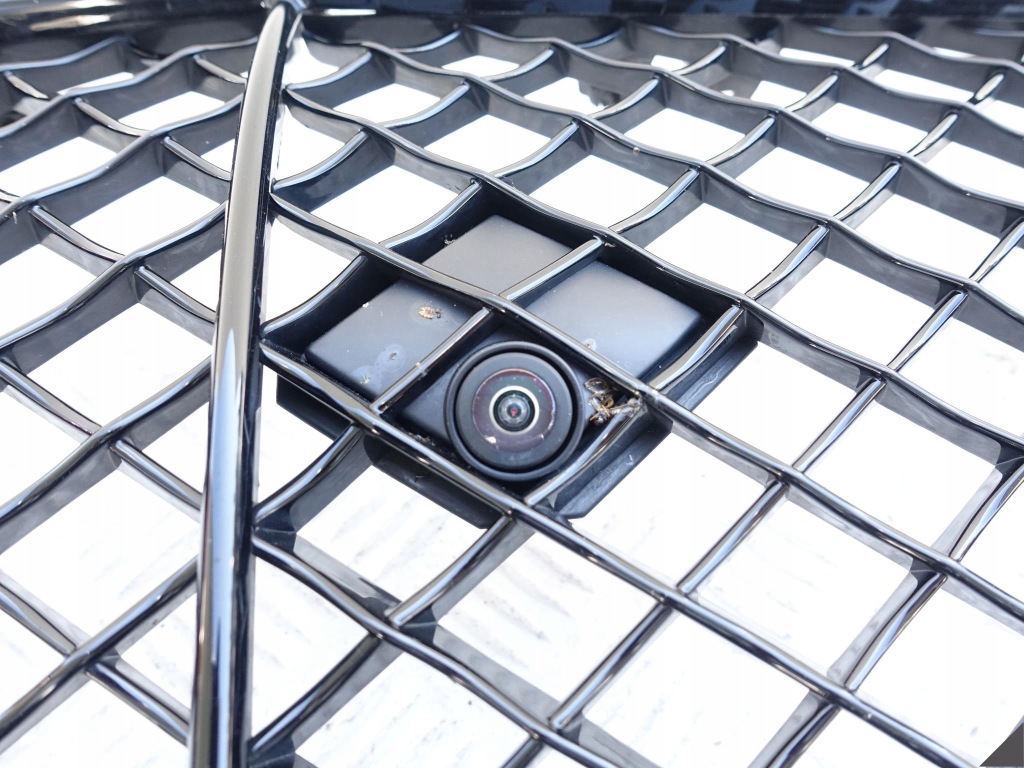 фото №4, Bentley continental gt 3sd 18- камера решётка радиатора перед