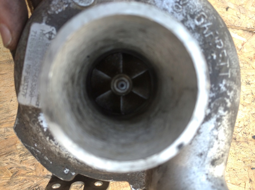 фото №5, Турбонагнетатель турбина 8200113839 renault 2.2 dci