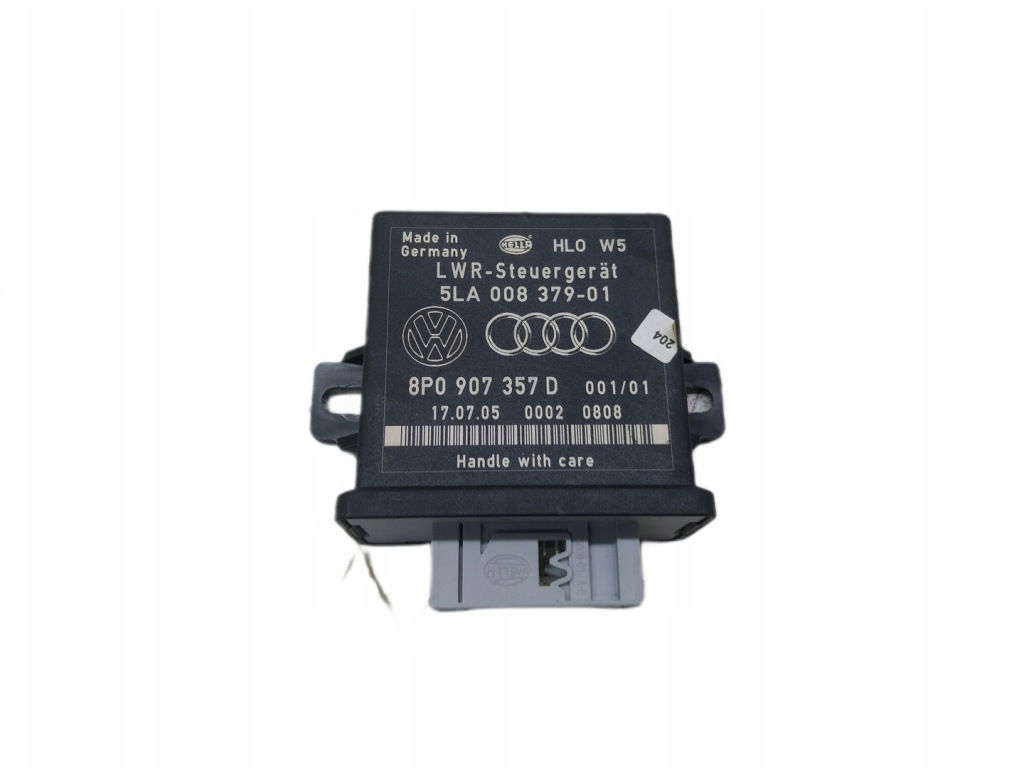 Купити Audi оригінальний номер 8p0907357d
