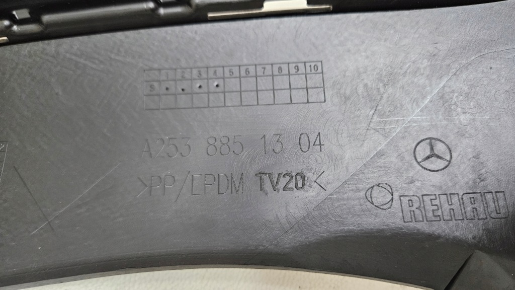 Накладка бампера перед mercedes glc w253 рестайлинг  amg Доставка