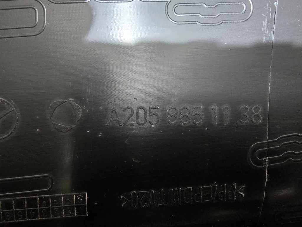 фото №7, Mercedes w205 молдинг бампера задняя диффузор