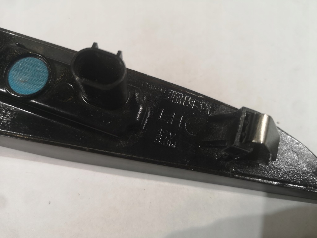 фото №5, Габаритный фонарь лампа габаритная отражатель левая перед mclaren mp4