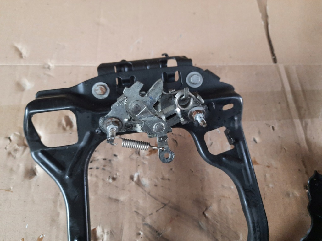 фото №5, Peugeot 2008 замок кронштейн кронштейн засувка kpl.