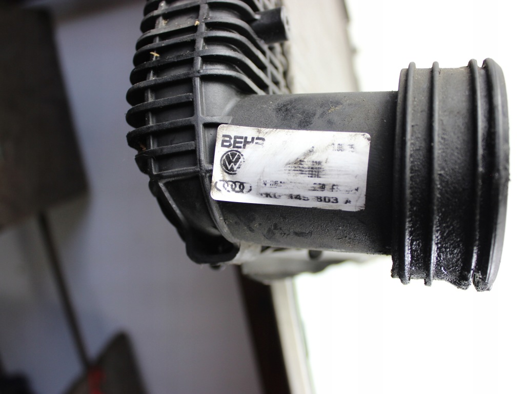 Інтеркулер радіатор повітря 1k0145803a audi a3 8p 2005r Київ