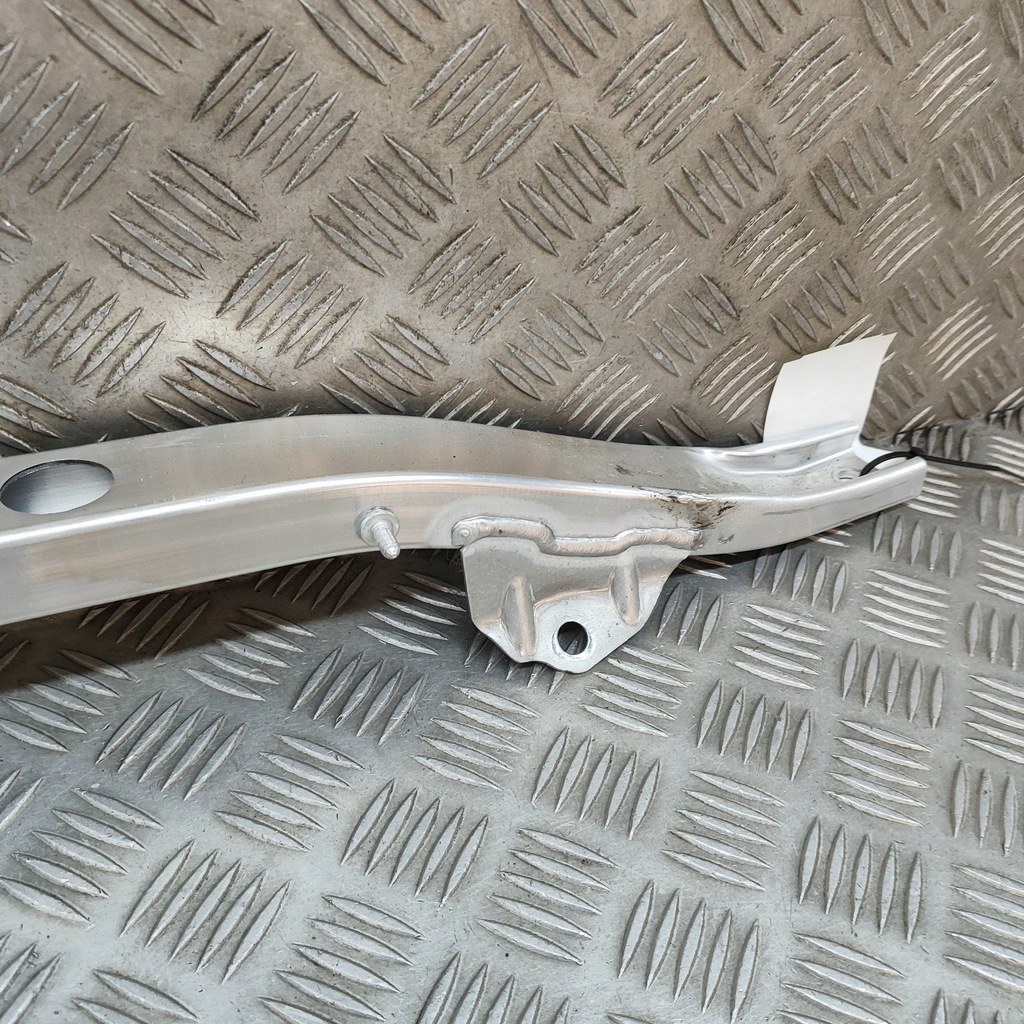 фото №5, Audi q8 2021 другая часть подвеска